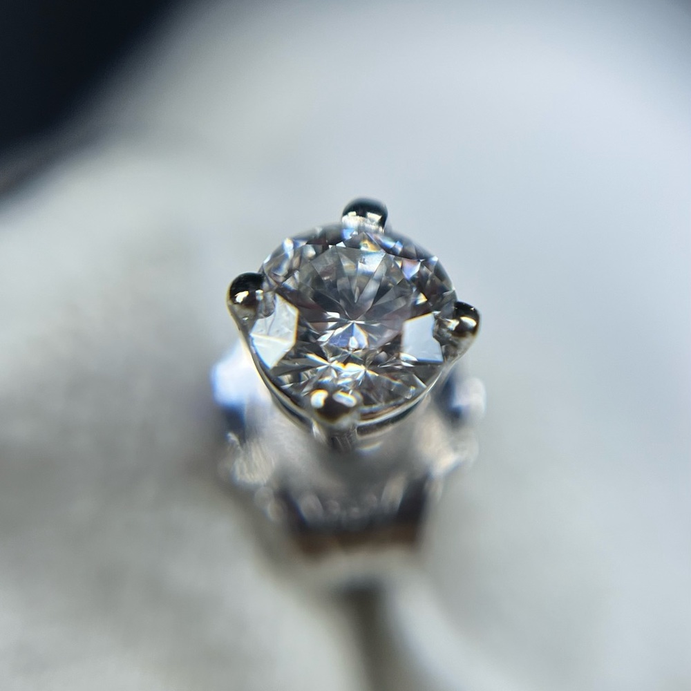 [Custom made] 0.2CTW Diamond stud earring with 14k white gold